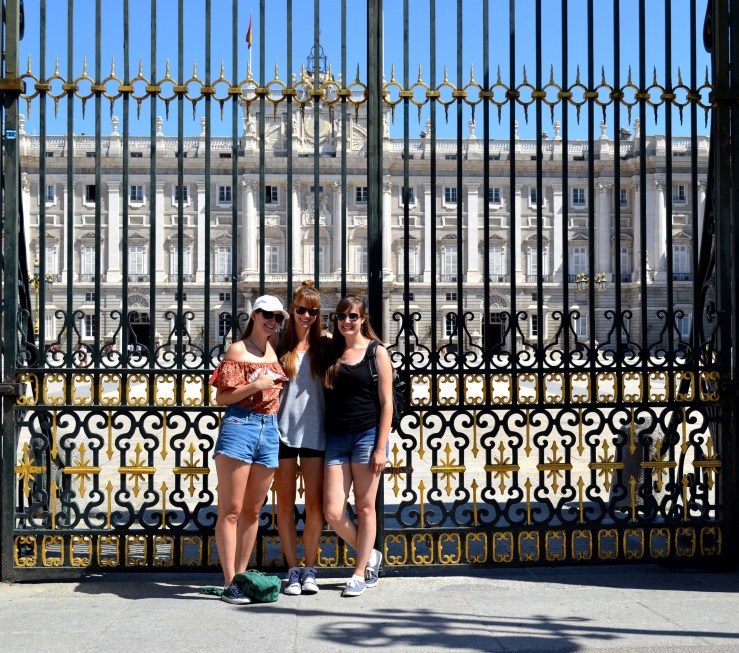 Madrid-3 cousines.jpg